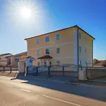 Sea View Stay, Crikvenica 아파트 *